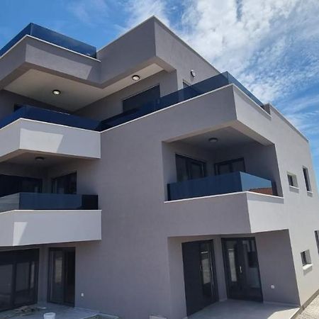 Apartment Luka Privlaka  Buitenkant foto