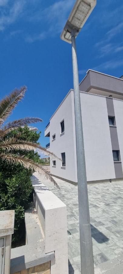Apartment Luka Privlaka  Buitenkant foto
