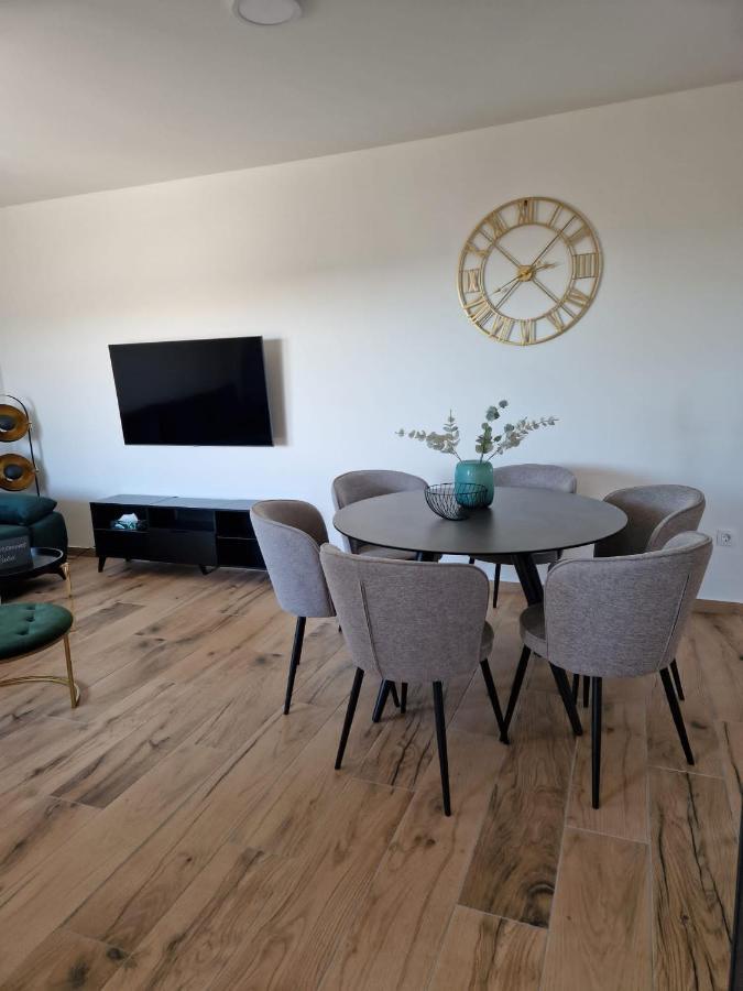 Apartment Luka Privlaka  Buitenkant foto